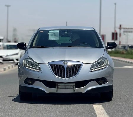 Lancia Delta 2011, photo 3 of 4