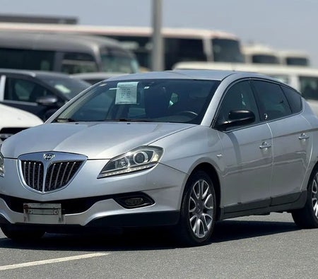 Lancia Delta 2011, photo 2 of 4