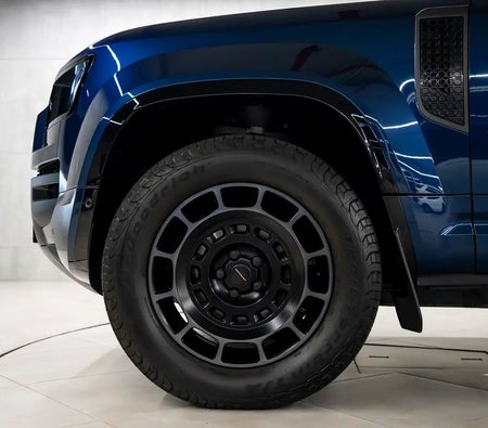 Land Rover Defender 2026, photo 4 of 4