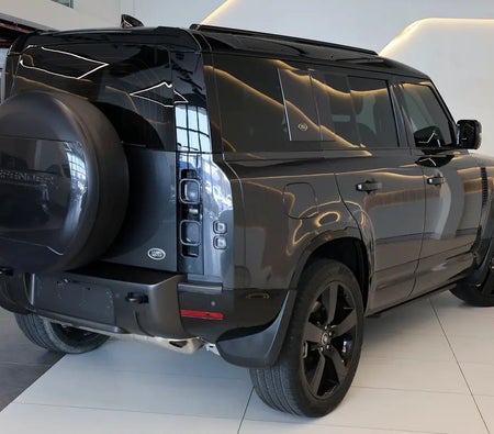 Land Rover Defender 110 S 2023, photo 3 of 4