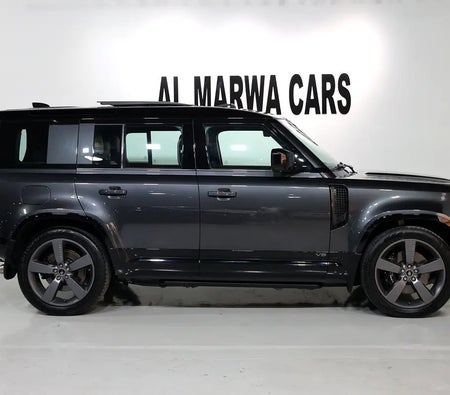 Gris Land Rover Defender 110 V8 Edition P525 2025