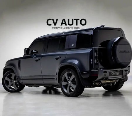 Noir Land Rover Defender 110 V8 Edition P525 2024