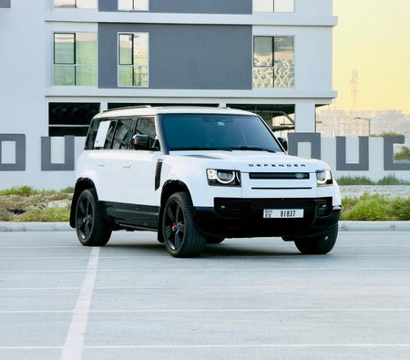 Land Rover Defender 2023