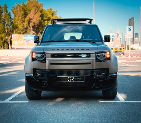 Land Rover Defender 2024