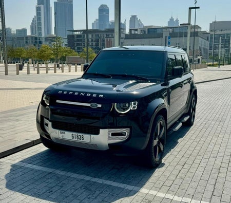 Land Rover Defender 2024
