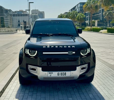 Land Rover Defender 2024