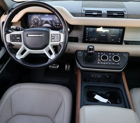 Land Rover Defender 90 HSE 2021, photo 3 of 4