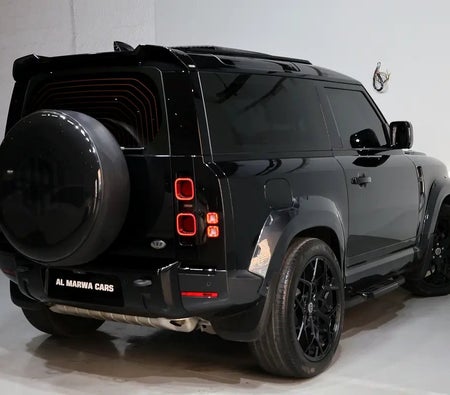 zwart Land Rover Defender 90 SE P400 2023