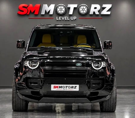 Negro Land Rover Defender 2022