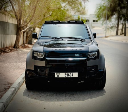 Land Rover Defender V6 2022, photo 2 of 4