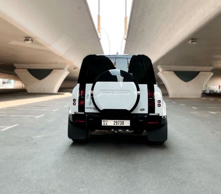 Land Rover Defender V6 2023