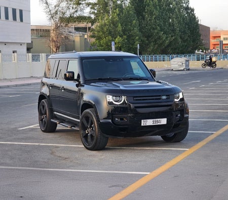 Land Rover Defender V6 2023