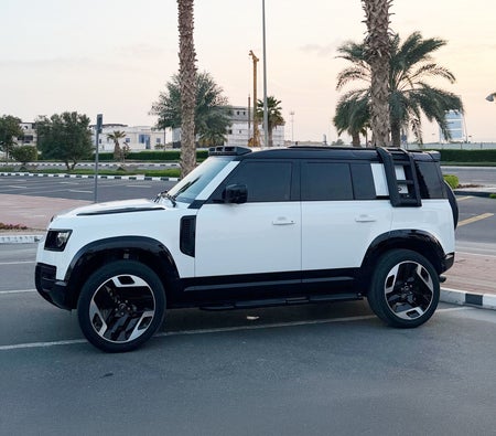 Land Rover Defender V6 2023, photo 2 of 4