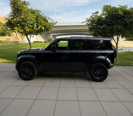 Land Rover Defender V6 2024, photo 4 of 4