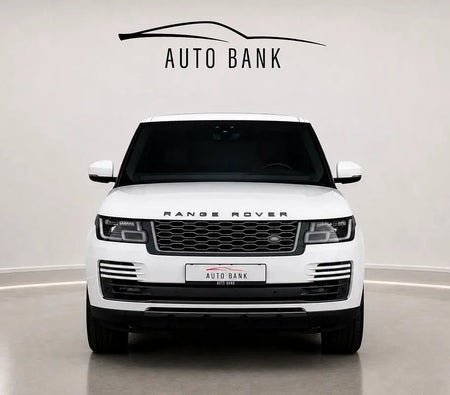 White Land Rover Range Rover HSE 2018