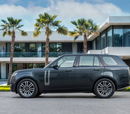 Land Rover Range Rover SE 2023, photo 2 of 4