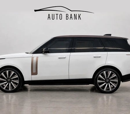 White Land Rover Range Rover SV 2023