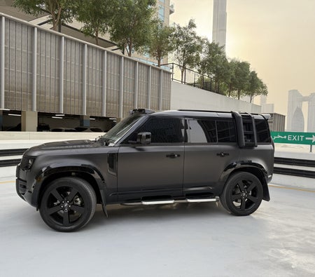 Land Rover Defender First Edition 2023