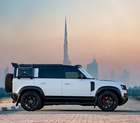 Land Rover Defender V6 2021
