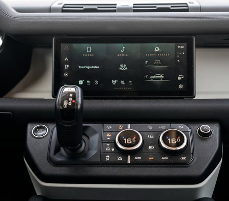 Land Rover Defender V6 2021