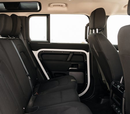 Land Rover Defender V6 2021