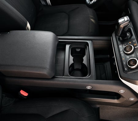 Land Rover Defender V6 2021