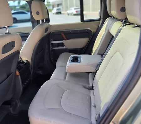 Land Rover Defender V6 2022