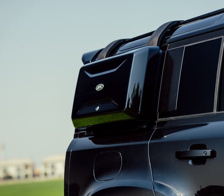Land Rover Defender V6 2022