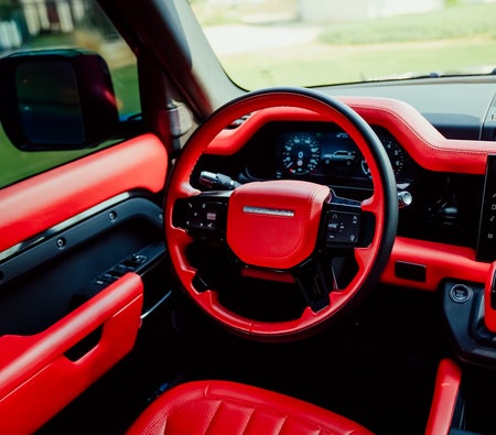 Land Rover Defender V6 2022
