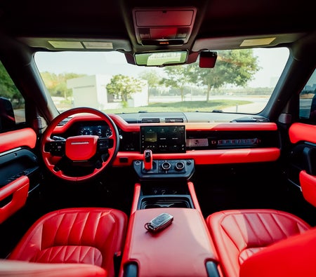 Land Rover Defender V6 2022