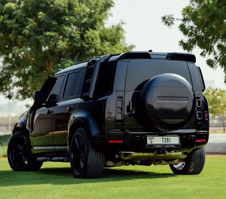 Land Rover Defender V6 2022