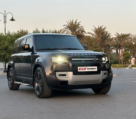 Land Rover Defender V6 2023
