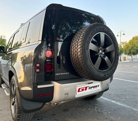 Land Rover Defender V6 2023
