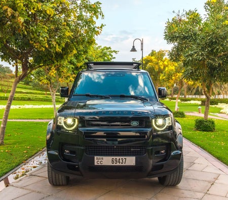 Negro Land Rover Defender V6 2023