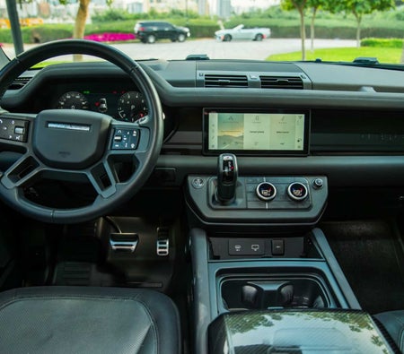 Negro Land Rover Defender V6 2023
