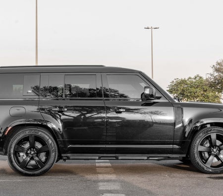 Land Rover Defender V6 2023