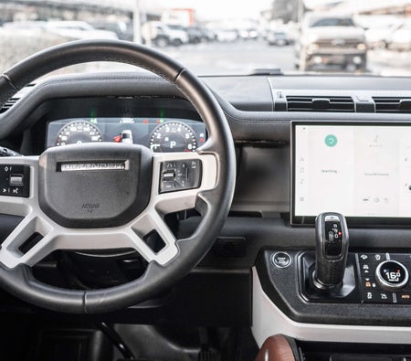 Land Rover Defender V6 2023