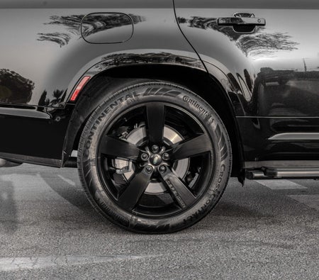 Land Rover Defender V6 2023