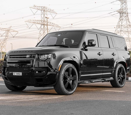 Land Rover Defender V6 2023