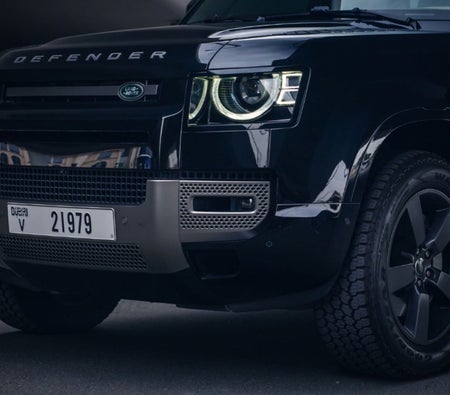 Land Rover Defender V6 2024