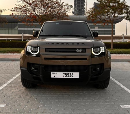 Land Rover Defender V6 2024