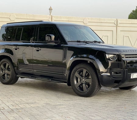 Land Rover Defender V6 2024