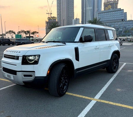 Land Rover Defender V6 2024