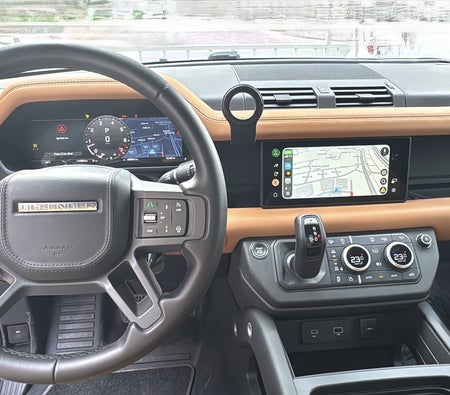Land Rover Defender V6 2024, photo 3 of 4