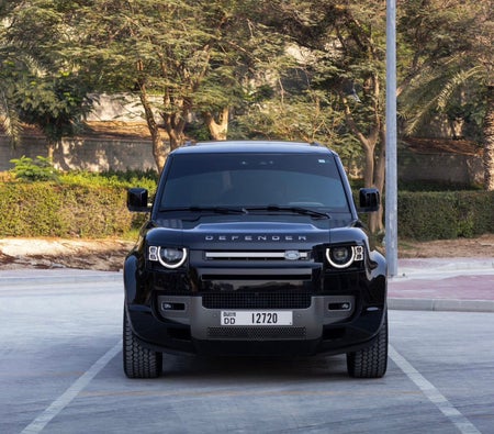 Land Rover Defender V6 2025