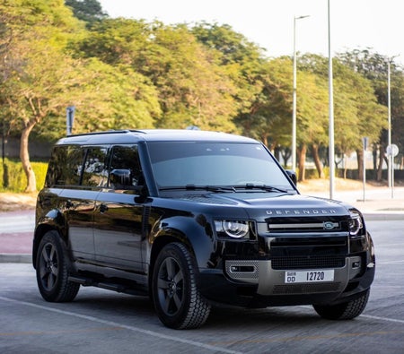 Land Rover Defender V6 2025