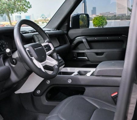 Land Rover Defender V6 2025, photo 3 of 4