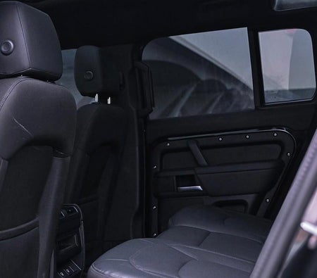 Land Rover Defender V6 2025, photo 4 of 4