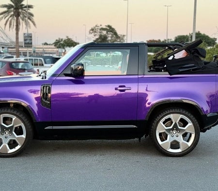 Púrpura Land Rover Defender 2021
