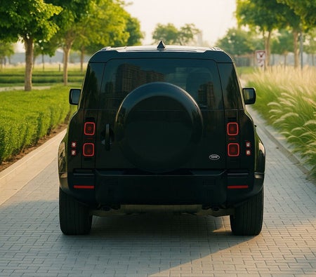 Land Rover Defender 2022